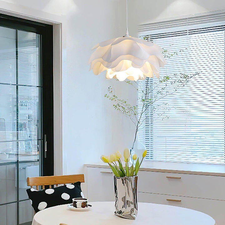 Flower Shaped Pendant Lamp