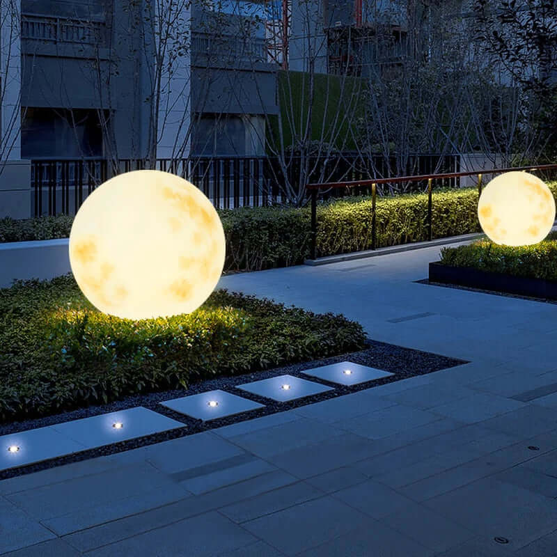 Outdoor LED Moon Lamp - 20cm, 30cm, 40cm, 50cm