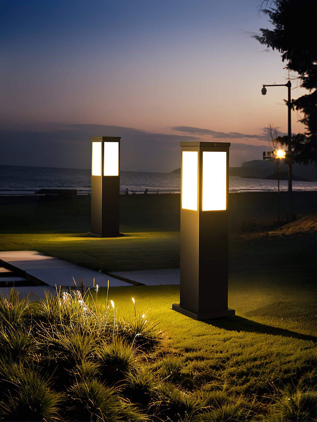 Modern Outdoor Bollard Light - IP65 Waterproof