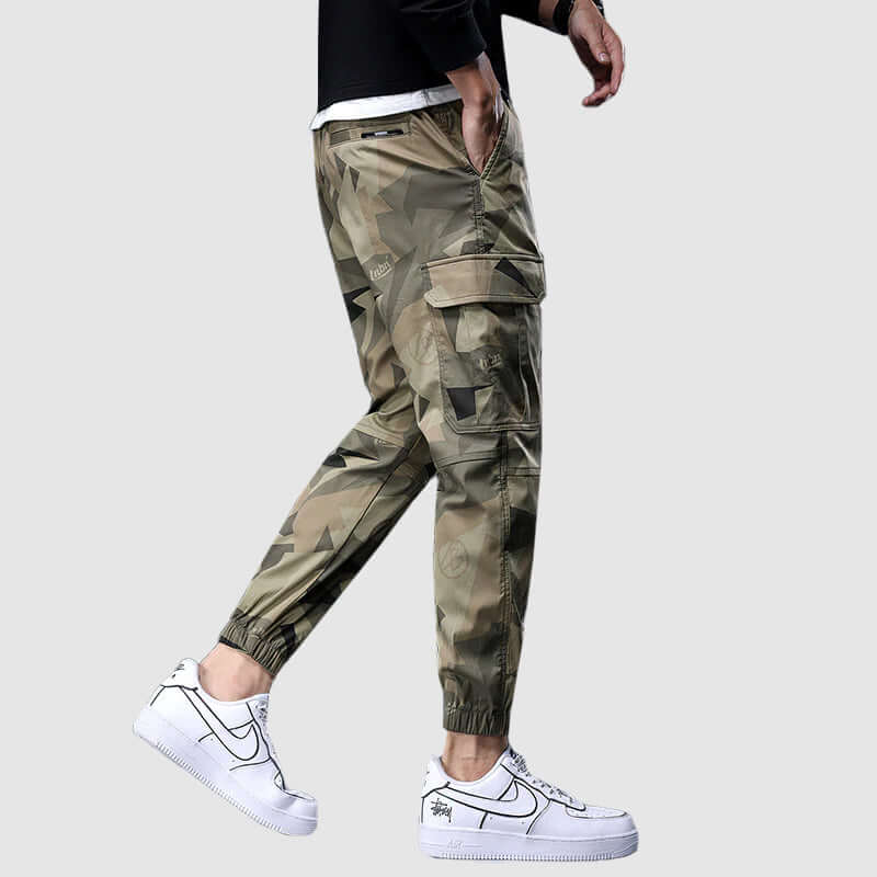 Men's Relaxed-Fit Camouflage Pants