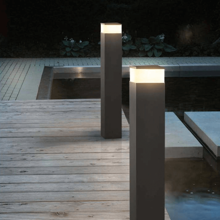 Solar LED Outdoor Lamp - Rectangular Metal Design