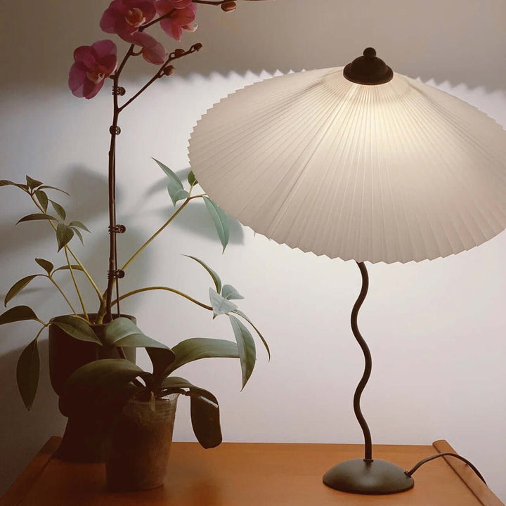 Modern Wavy Table Lamp