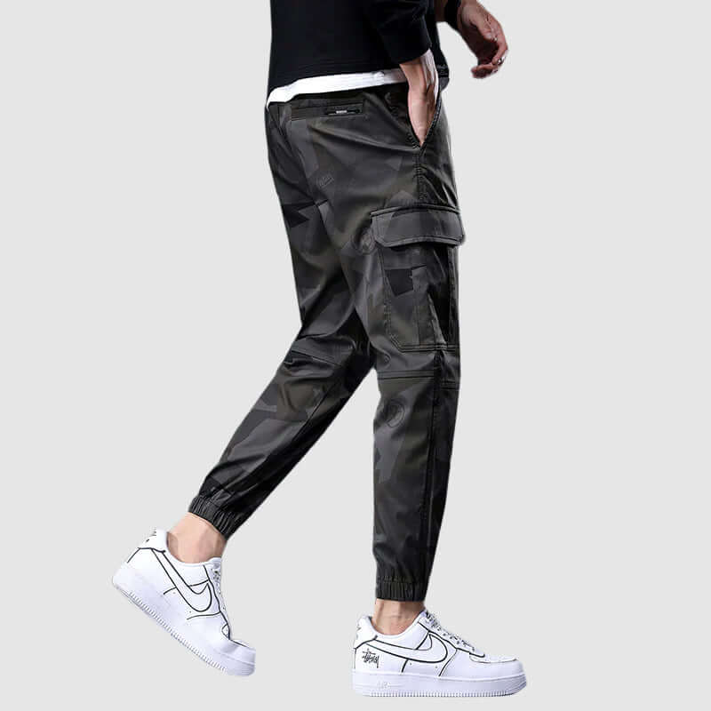 Men's Relaxed-Fit Camouflage Pants