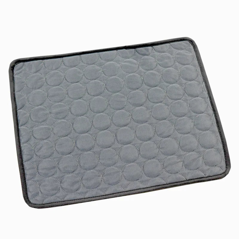 "Breathable cooling mat for pets with plush fabric, ideal for dogs & cats. Ensures comfort and heat relief during hot days."