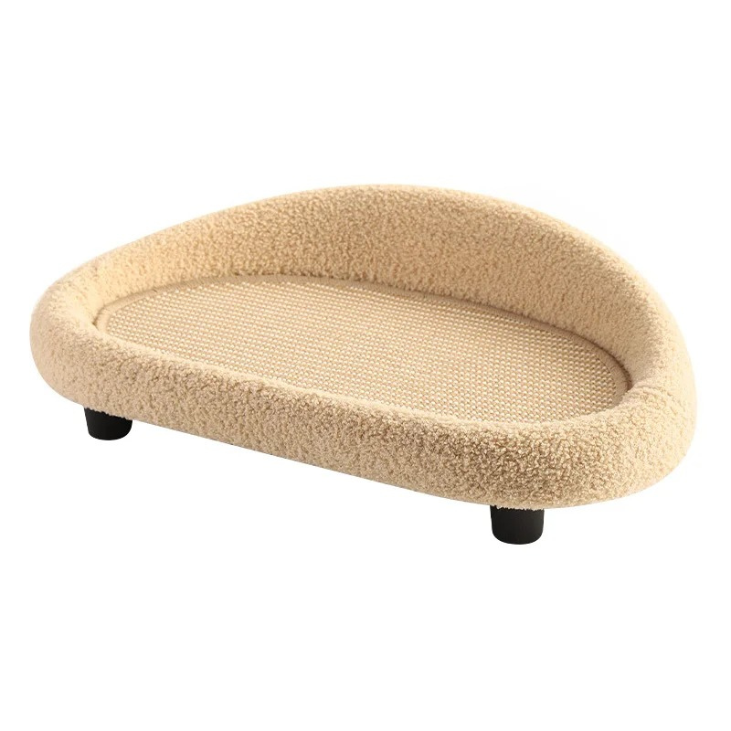 "Chic cat bed and scratching pad with non-slip bottom, curved design, and felt-seisal surface available in Brown, Gray, Green