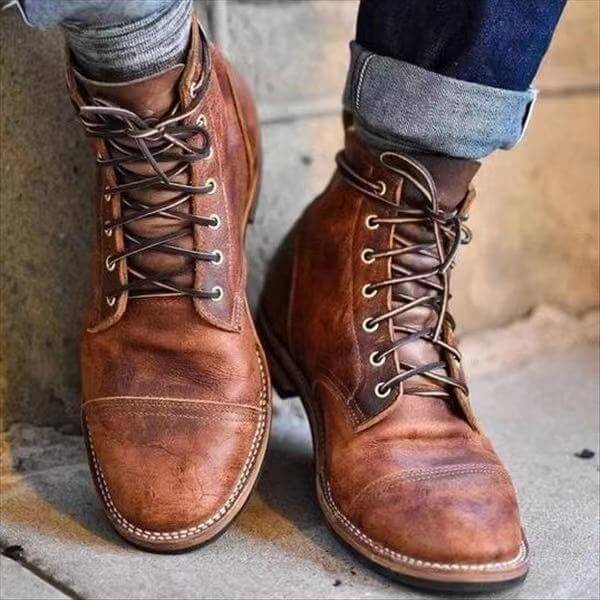 Comfortable men's classic brown leather boots, versatile ankle style for everyday casual outfits, durable design.