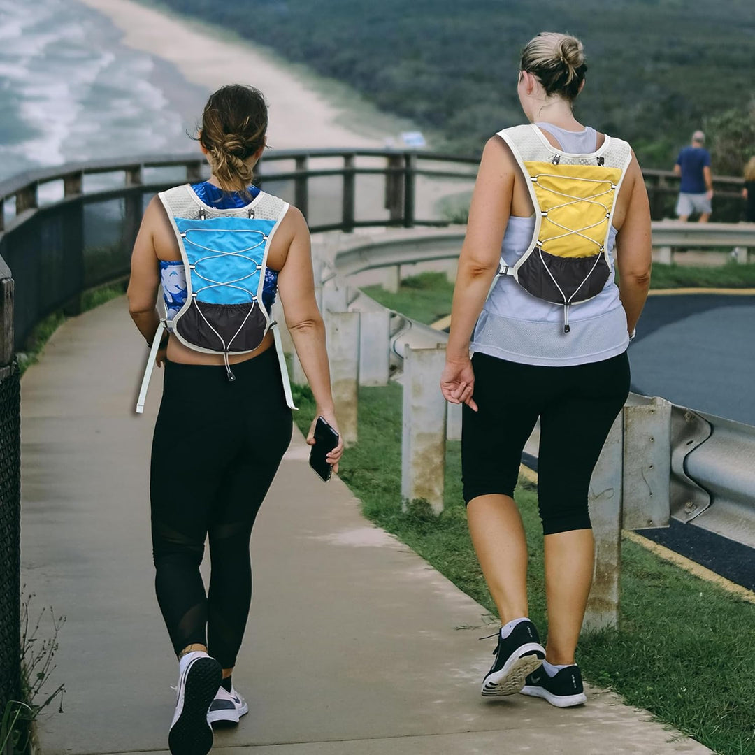 Dravien ultra-light running vest, 2L hydration, reflective details for safety.