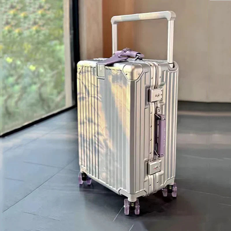 Rugged Valencia Voyager checked luggage, durable hardcase for secure and organized vacation travel.