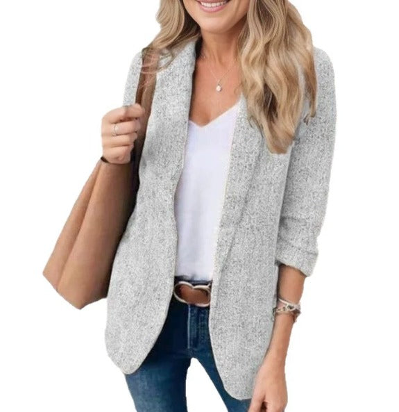 Versatile women's fitted blazer suit, perfect for spring fashion, fall outfits, and year-round professional wear.