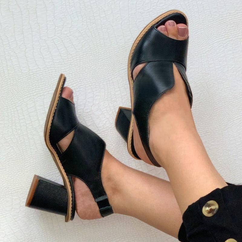 Versatile women's dress sandals, elegant mid-heel with comfy footbed. Perfect for any summer occasion.