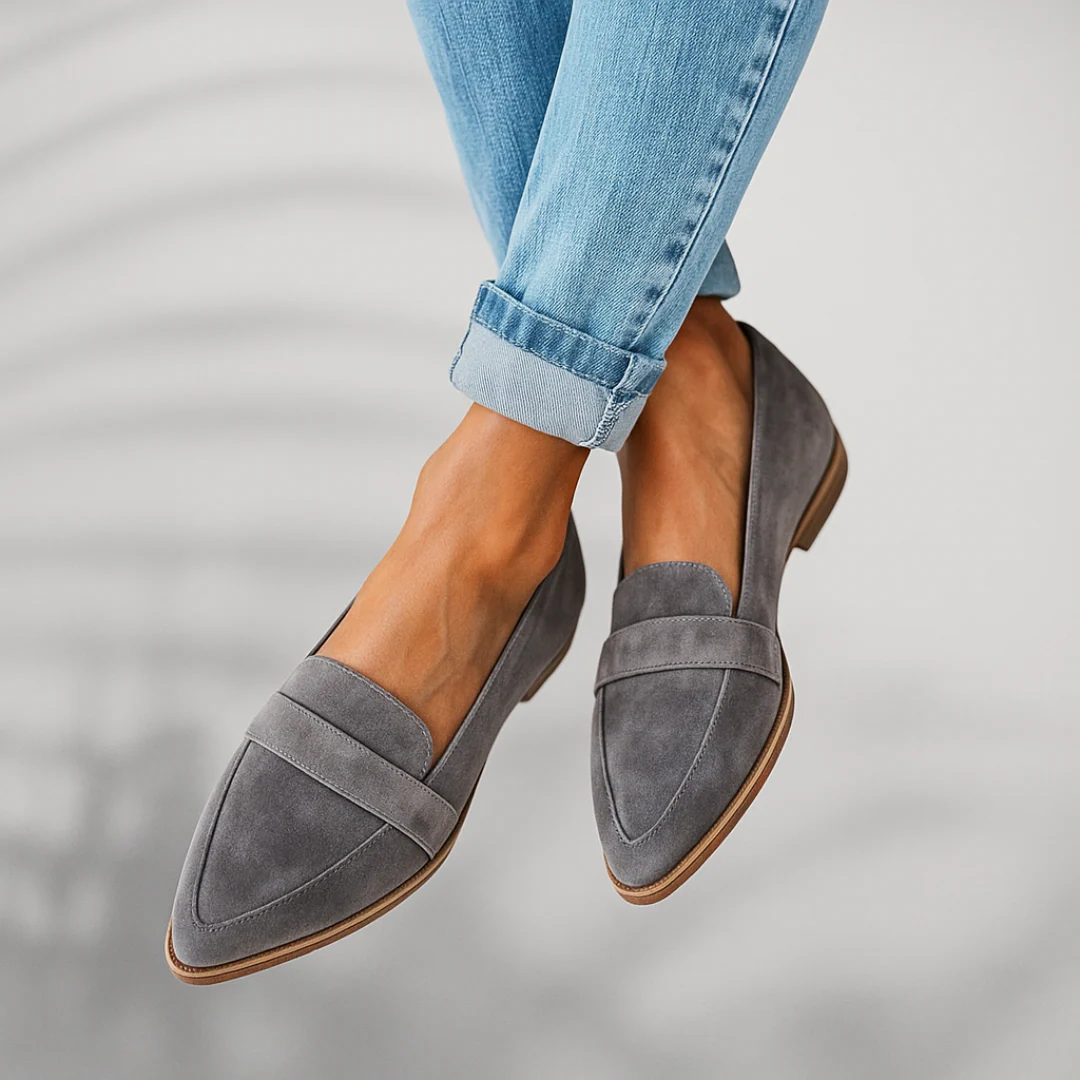 Slip-on women's loafers, timeless Italian fashion, comfortable for spring outings.