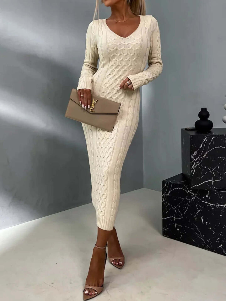 Elegant women's knitted dress with delicate lace back, perfect for versatile fashion and comfort.
