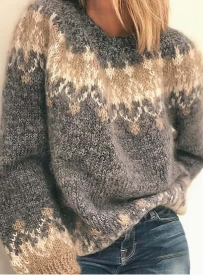 Stylish women's round neck knitted sweater, an elegant long sleeve top for fall/winter.
