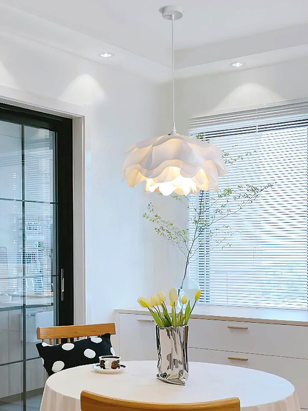 Flower Shaped Pendant Lamp