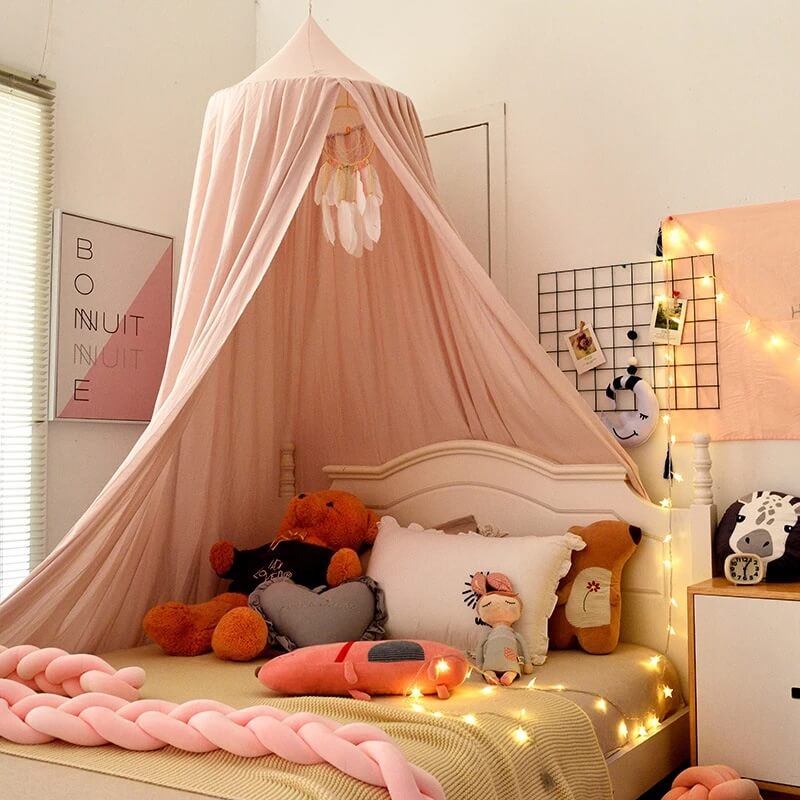 "Light green children's blackout bed canopy; elegant polyester fabric; blocks light; ideal for cribs, creating a cozy vibe."