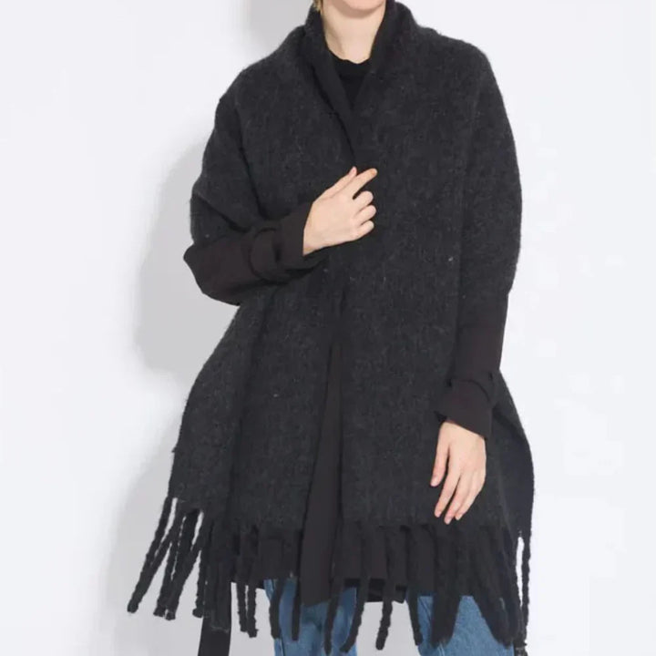Premium women's cashmere scarf. A stylish & warm gift for her this cold season.