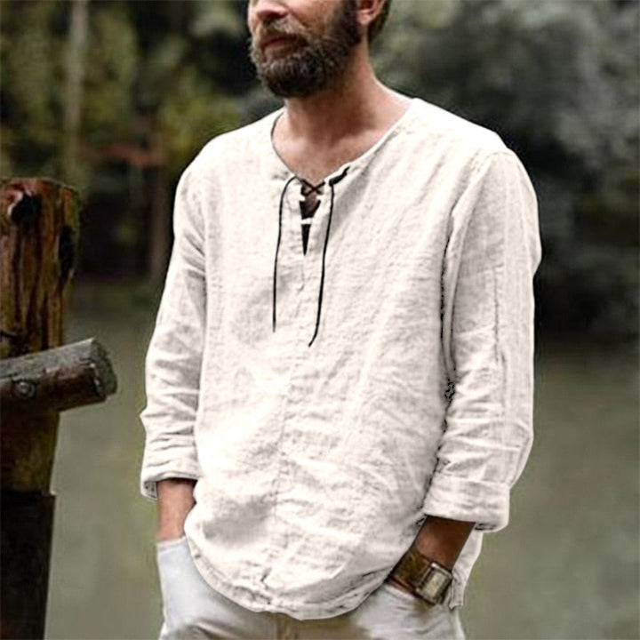 Casual men's relaxed fit V-neck t-shirt for summer. Ideal for warm weather.