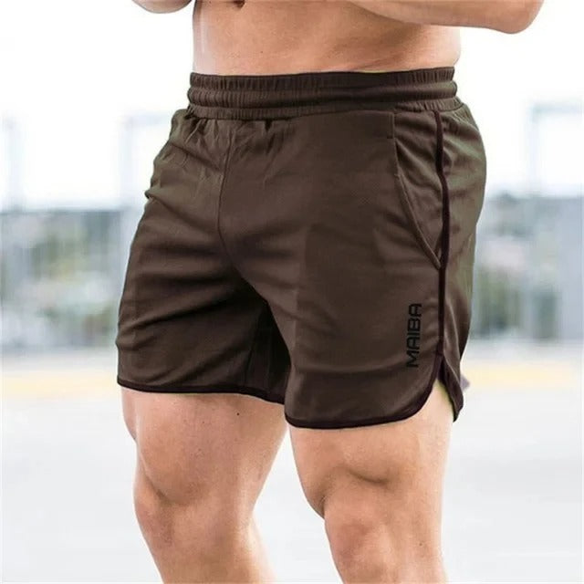 Elastic waistband men's swim trunks, quick-dry & slim-fit, suitable for all beach activities.