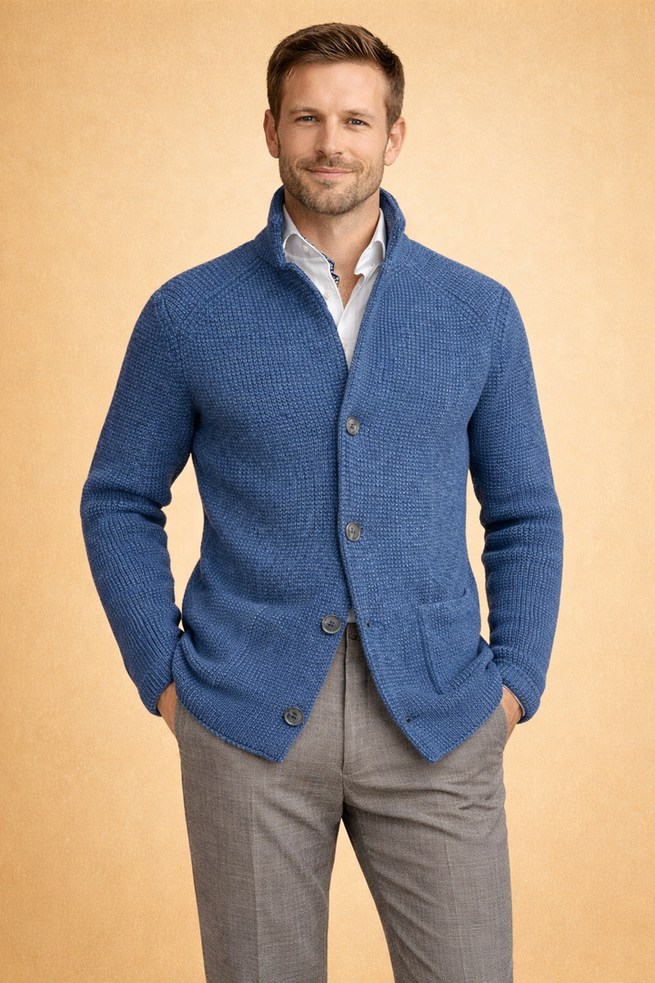Versatile men's button-up cardigan, perfect for smart casual layering & modern men's fashion. Everyday comfort.