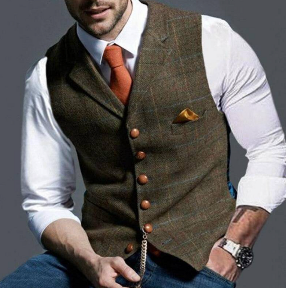Versatile men's vintage vest, classic style for formal events or smart casual layering.