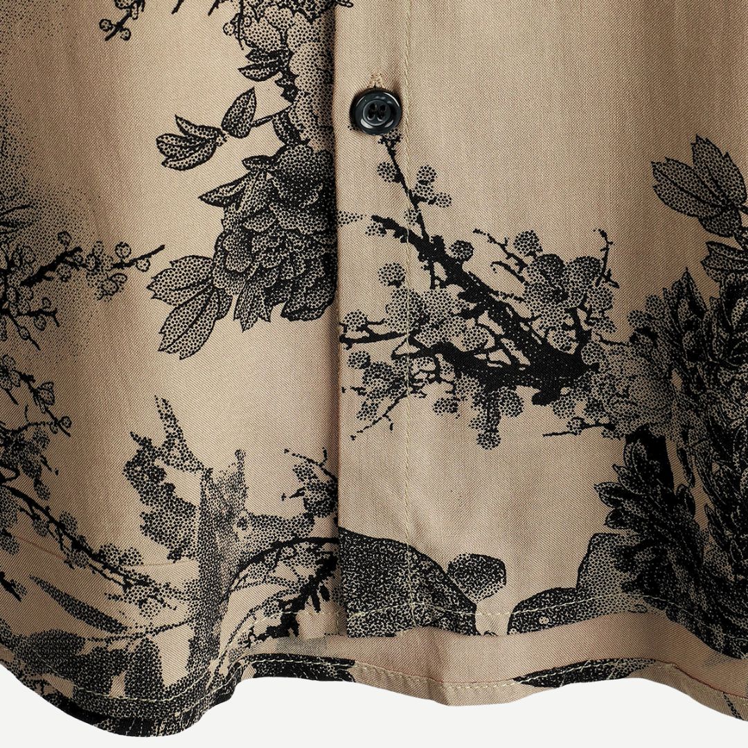 Men's AirLight Vintage Blossom short sleeve shirt with floral pattern, lightweight fabric; front view.