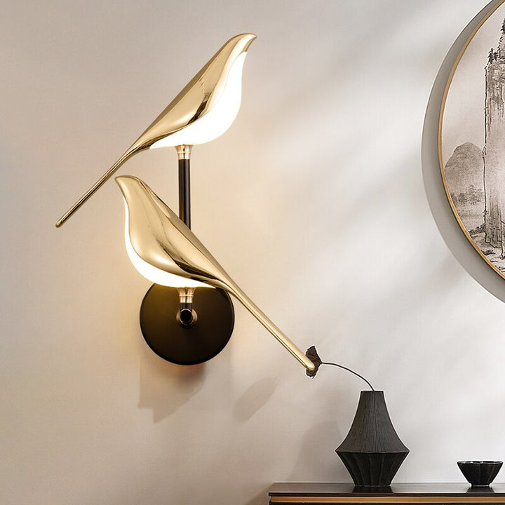 Modern bird-shaped wall lamp, gold-plated LED, magnetic positioning; ideal for living room decor with warm, natural, cold lig
