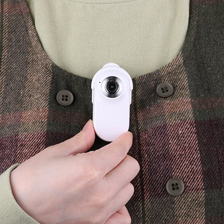 "Pet collar camera with 160° wide-angle lens and HD 1080P video, designed for cats and dogs, fits comfortably on collars."