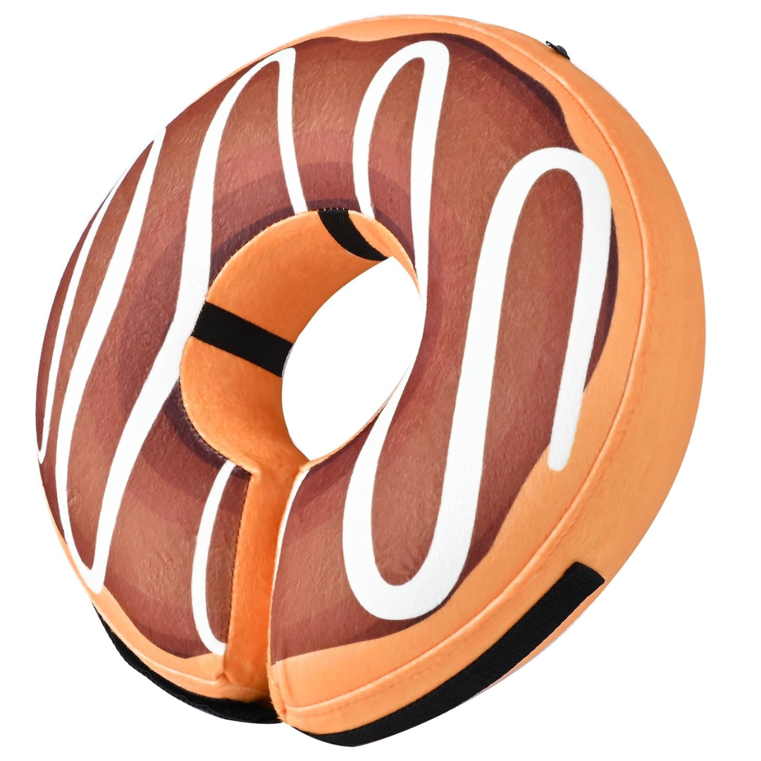 Pet comfort: Inflatable recovery collar for dogs, soft cone alternative for effective wound healing.
