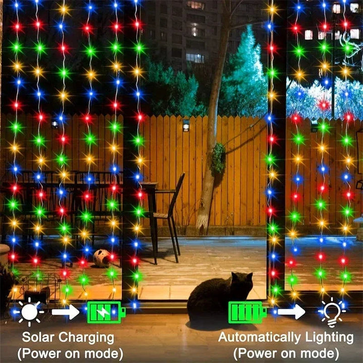 "Solar LED curtain light with copper wire, ideal for events, featuring warm white LEDs and solar power, outdoor use."