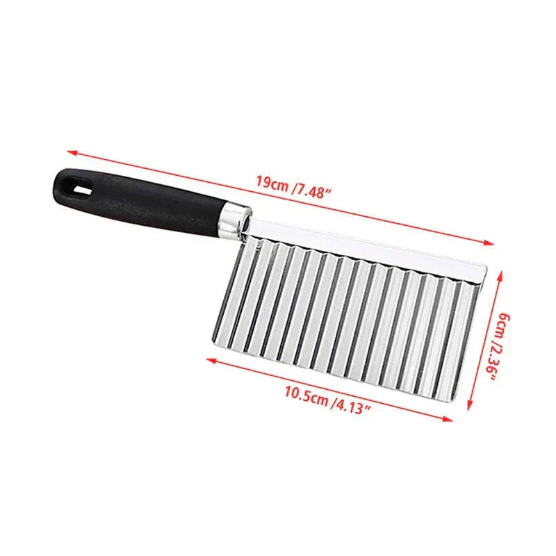 "Stainless steel crinkle cutter knife with a sleek blade, perfect for slicing vegetables and fruits with ergonomic handle."