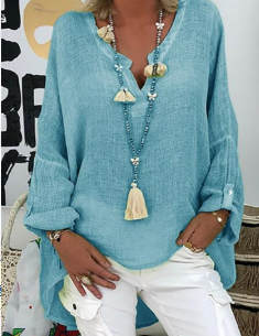 Stylish women's lightweight oversized blouse for effortless comfort and a chic casual look.
