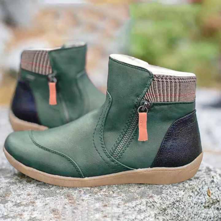 Stylish women's waterproof lace-up winter ankle boots for cold weather. Durable & warm outdoor footwear.