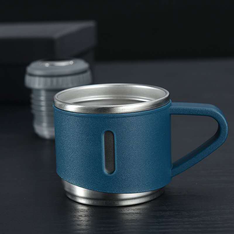 Dependable vacuum insulated flask, 12-hour hot/cold temperature lock for any adventure.