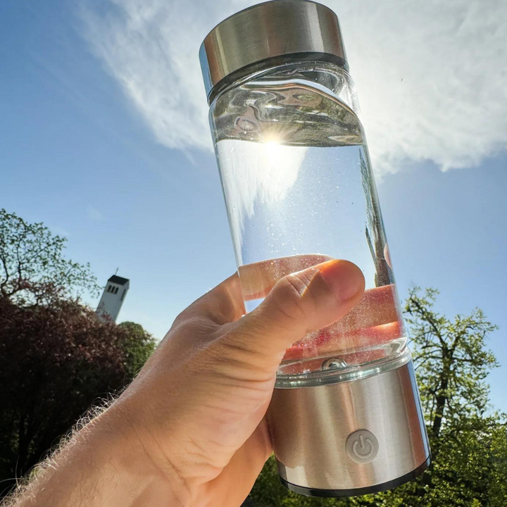 "USB rechargeable hydrogen water bottle, sleek design, enhances wellness, infuses water with molecular hydrogen, anti-inflamm