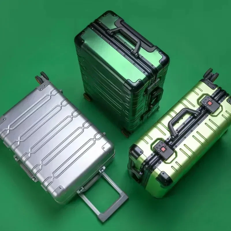 Lightweight Vienna Voyager travel luggage, an aluminum-magnesium hardshell vacation essential.