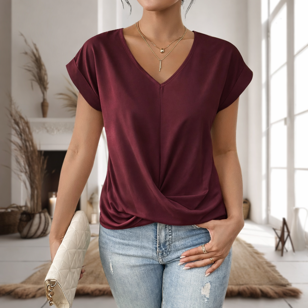 Women's casual t-shirt with a flattering sweetheart neckline, perfect for everyday style.