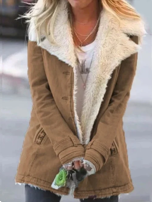 Warm women's winter jacket, "Celeste", providing comfort and protection against the cold. Essential outerwear.