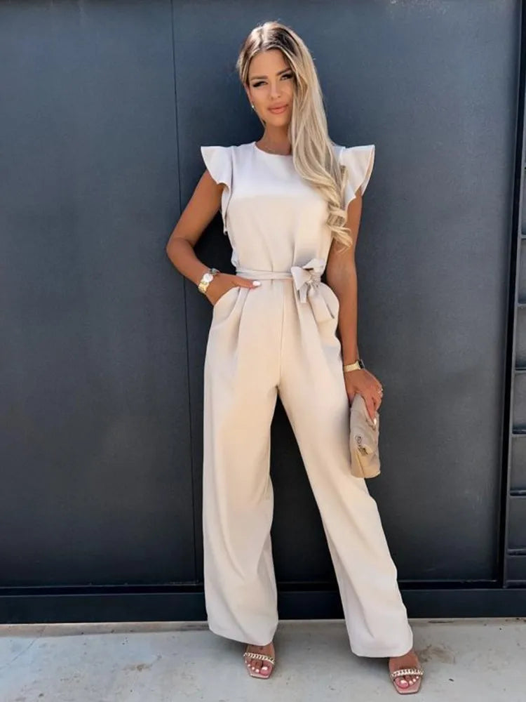 Versatile women's chic jumpsuit. Combines comfort with modern style, ideal for summer fashion.