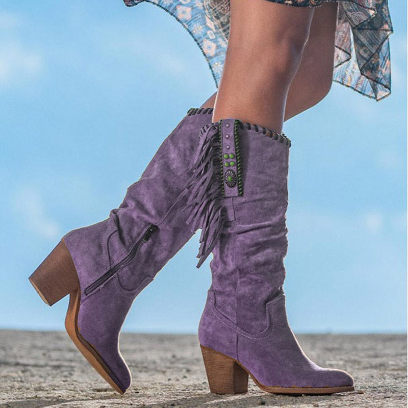 Stylish women's Dakota Western boots with studded details & fringe, perfect for autumn/winter cowboy style footwear.