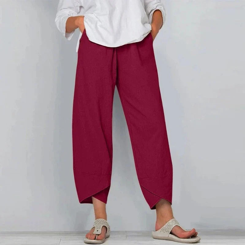 Elegant women's flowy wide-leg pants in a soft, breathable fabric, ideal for stylish summer comfort.