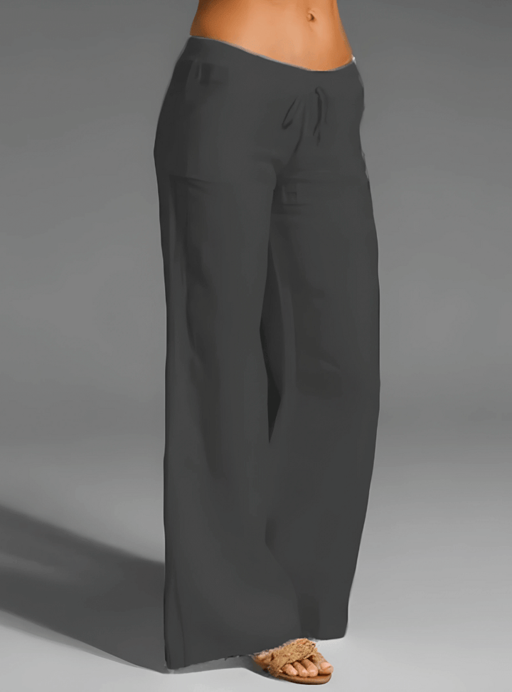 Enjoy ultimate comfort in these women's linen blend wide leg trousers. Ideal for casual summer outfits.