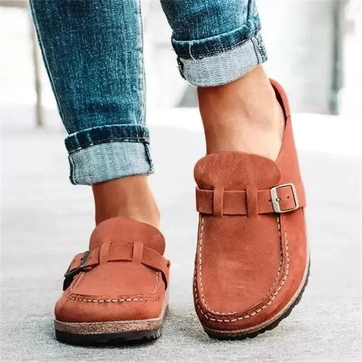 Women's retro buckle flat mules, perfect slip-on casual footwear for effortless spring and autumn style.