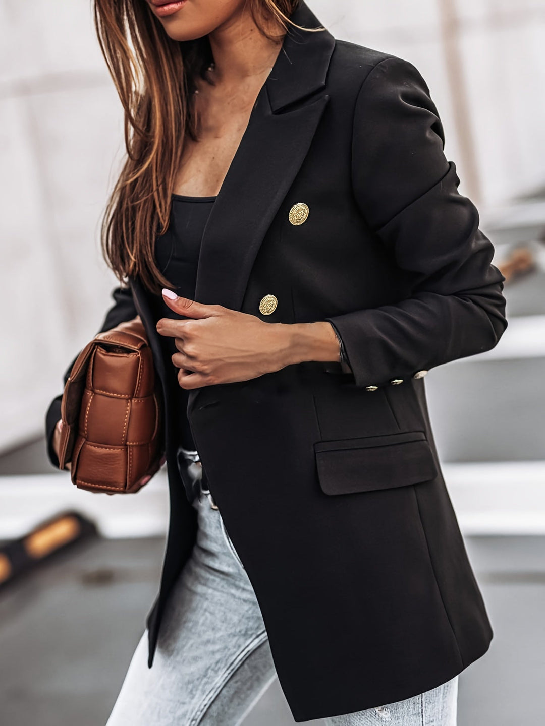 Women's elegant long double-breasted blazer, tailored fit, all-season wear, chic office attire, solid color, professional loo
